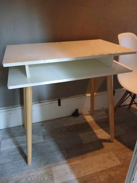Photo of free Desk and chair (South Norwood SE25) #3