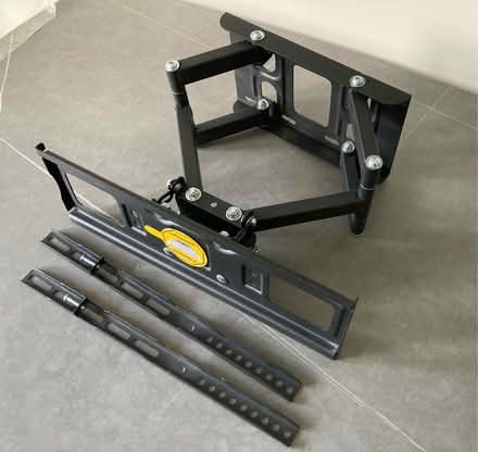 Photo of free TV Wall Bracket - Heavy Duty (Torridge District EX39) #1