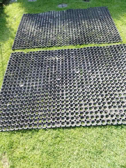 Photo of free stable matting (Westgate LA3) #1