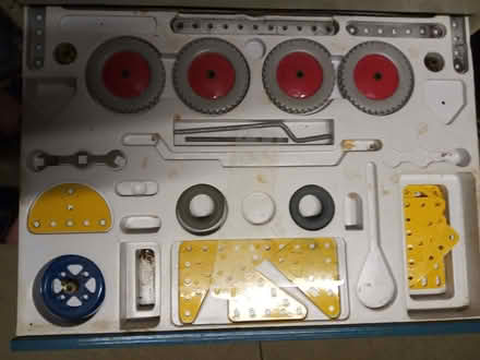 Photo of free Meccano set (Vale of White Horse OX14) #3