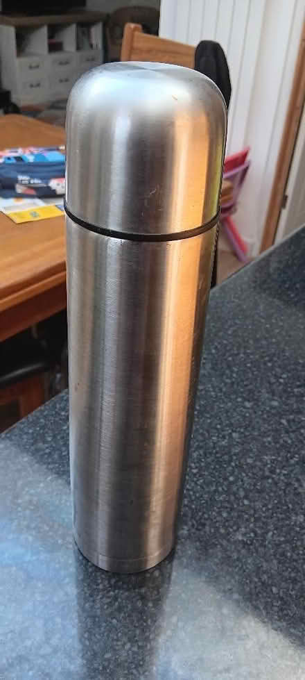 Photo of free Thermos Flask (Rakegate Estate WV10) #1