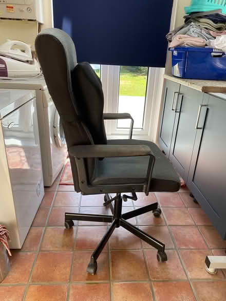 Photo of free Office chair (West Ewell Epsom KT19) #1