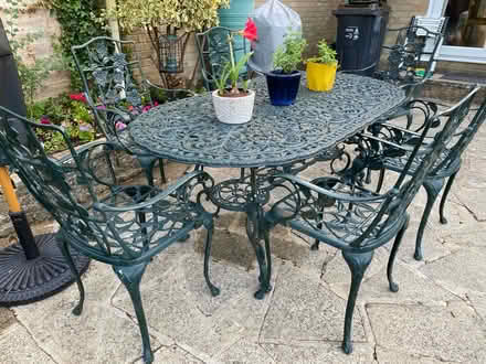Photo of free garden table and chairs - 6 seater (CR8) #4