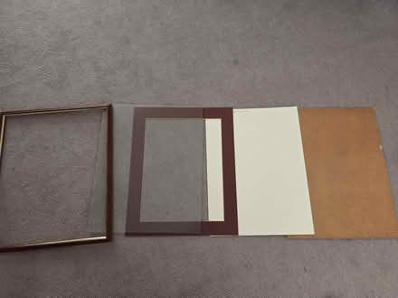 Photo of free Picture frame (Barkingside IG5) #2