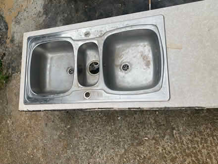 Photo of free Kitchen sink with worktop (High Wycombe) #1