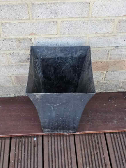 Photo of free Plant Pot (Woodley RG5) #2