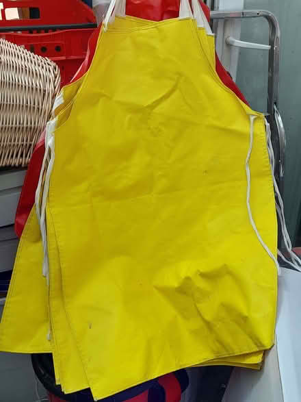 Photo of free Aprons x6 (Havant PO9) #1