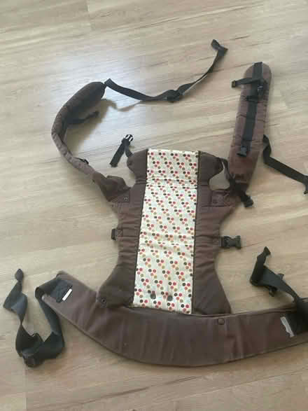 Photo of free Baby bouncer and baby carrier (High Barnet - EN5) #2