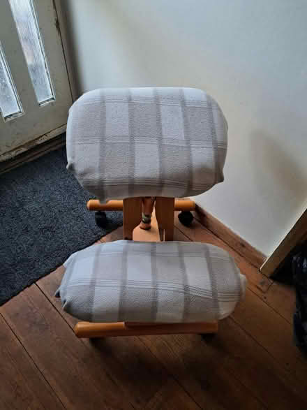 Photo of free Ergonomic Kneeling Chair (Stroud) #2