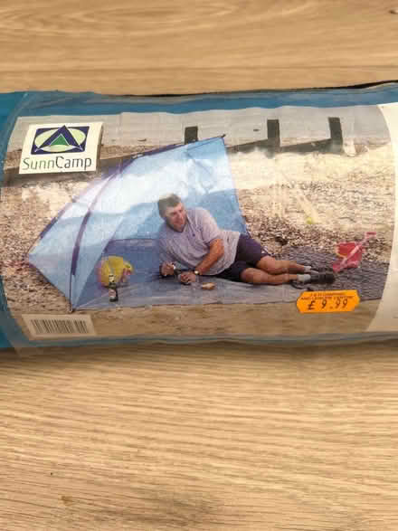 Photo of free fishing / beach shelter (Hollins BL9) #3
