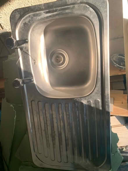 Photo of free Kitchen sink with taps (High Wycombe) #1