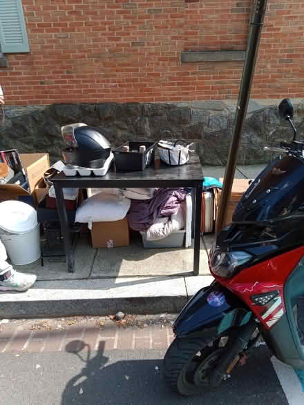 Photo of free Curb alert 17thand Euclid NW (Adams Morgan) #1
