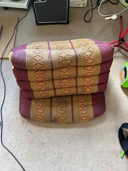 Photo of free Thai Cushion (SE24) #1