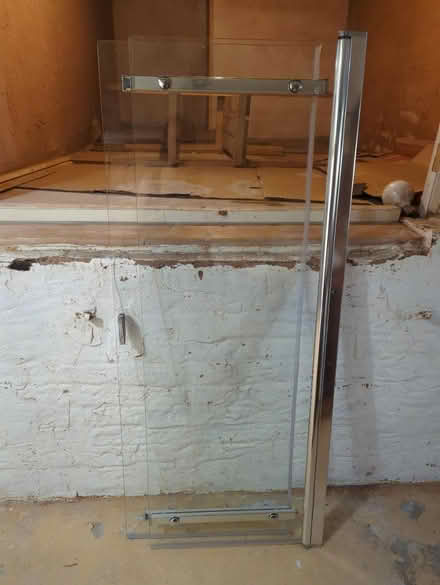 Photo of free Shower screen (Se6) #1