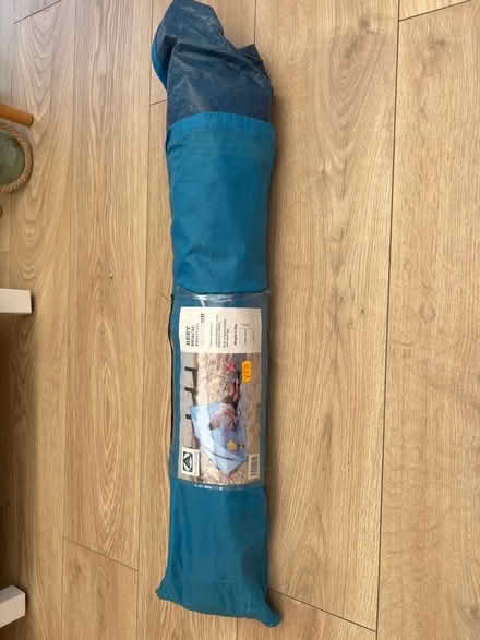 Photo of free fishing / beach shelter (Hollins BL9) #1