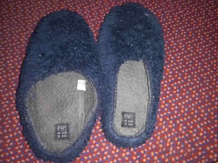 Photo of free Dark Blue Fleece Slipper size 7/8 (Collyhurst M40) #1