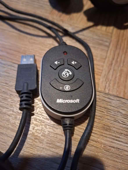 Photo of free Headphones with microphone (Shinfield RG2) #2