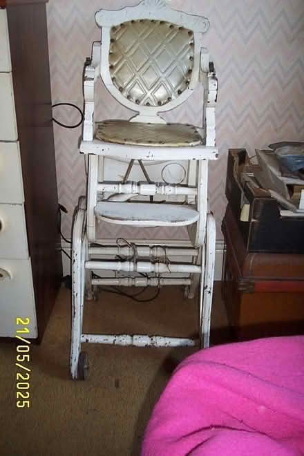 Photo of free childs high chair (waterloo, liverpool) #2