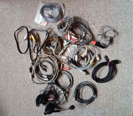Photo of free Audio/hi-fi leads (Friston BN20) #1