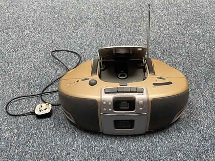 Photo of free CD/AM FM Radio/Tape deck (Ferndown BH22) #1