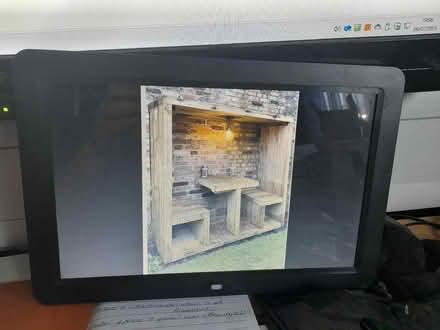 Photo of free Digital Photo Frame (Little Kingshill HP16) #2