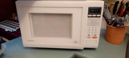 Photo of free Microwave (Roffey Horsham) #3