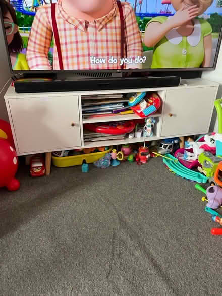 Photo of free Tv table (Lu3 4da) #1