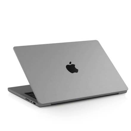 Photo of MacBook pro laptop (Kuwait) #1