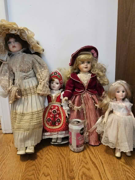 Photo of free Antique Dolls (East Wilmette) #1