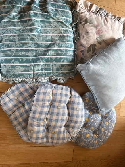 Photo of free Cushions (Eaton NR4) #1