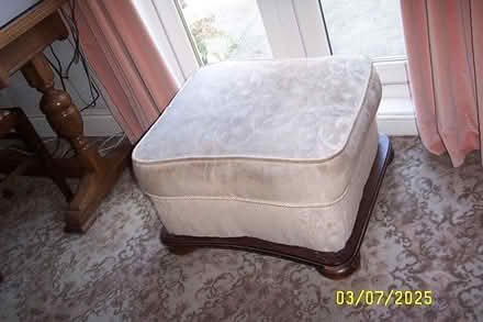 Photo of free poffee/ foot stool (waterloo, liverpool) #2