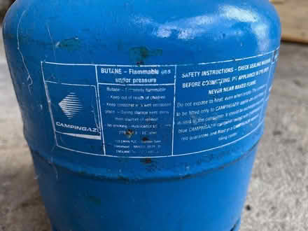 Photo of free CAMPINGAZ butane gas bottle (Rose Hill OX4) #2