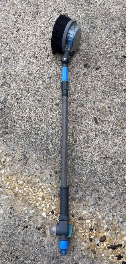 Photo of free Car Cleaning Brush (Rose Hill OX4) #2