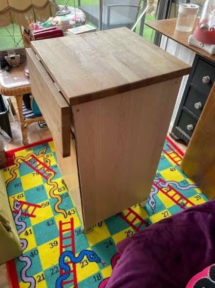Photo of free kitchin unit (LU2) #3