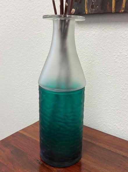 Photo of free Beautiful Glass Vase w/Long Sprigs (Fountain Vly, Heil & Bushard) #2