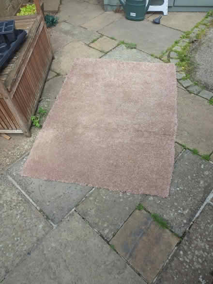 Photo of free Small bit of carpet (Sheffield S12) #1