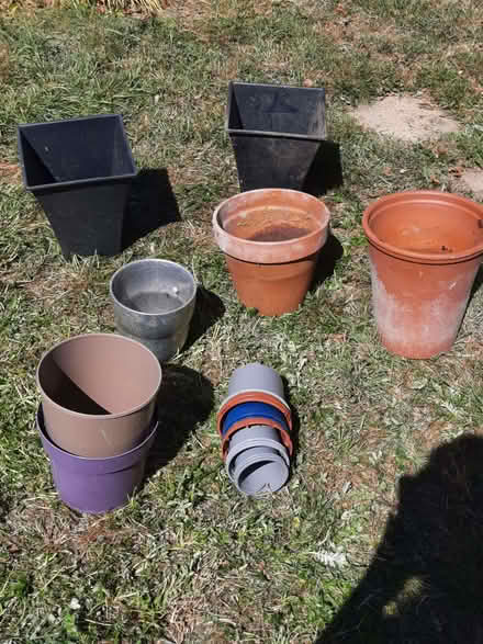 Photo of free Plant pots (Butetown CF10) #1