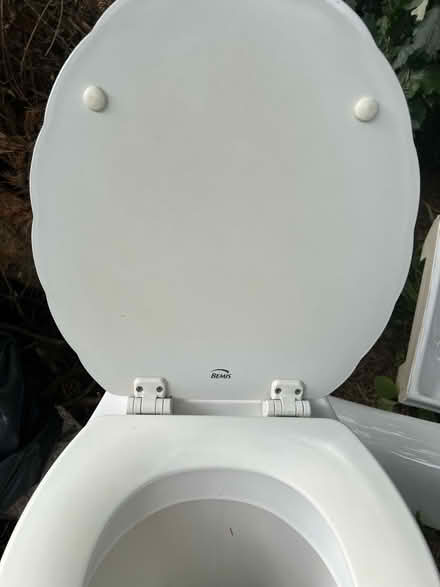 Photo of free Bathroom fittings (Sciennes EH9) #4