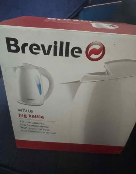 Photo of free Breville Cordless Kettle - NEW (Carshalton SM6) #3