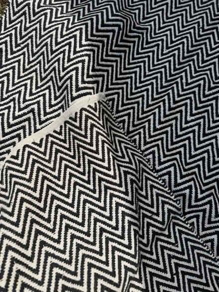Photo of free Zigzag rug (EN2) #2