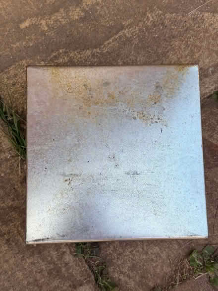 Photo of free 4 metal baking cake tins (Ratcliffe-on-Soar NG11) #2