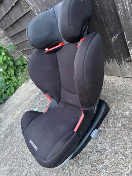 Photo of free Maxi Cosi Car seat (Epsom, KT19) #1