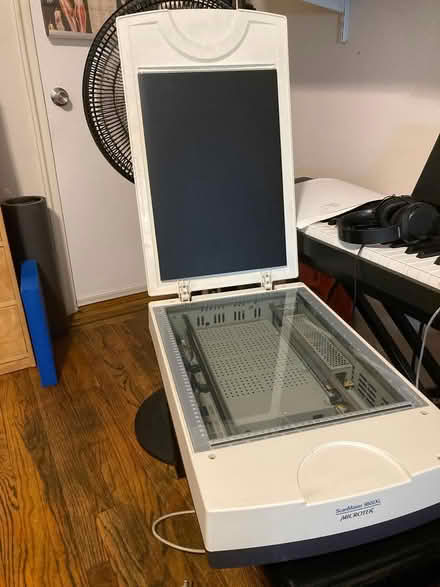 Photo of free Microtek 9800xl 11x17 scanner (Midtown West) #2