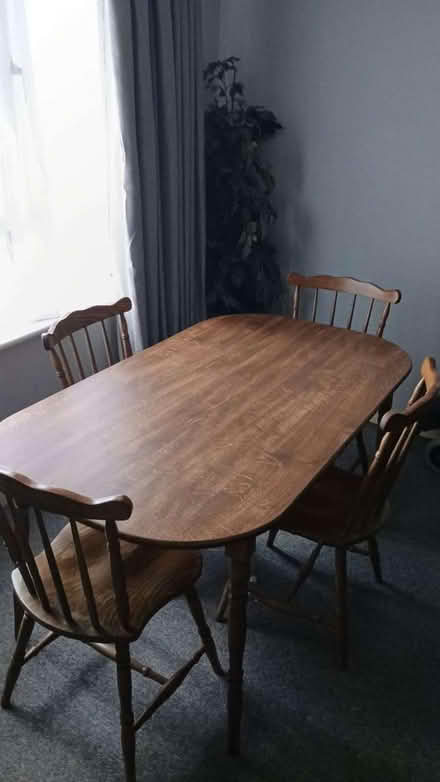 Photo of free Table (Leeds 9 LS9) #2