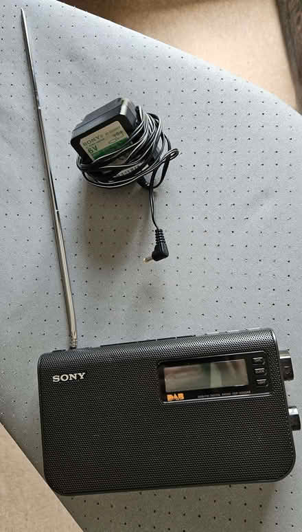 Photo of free DAB/FM radio. (Brinscall PR6) #1