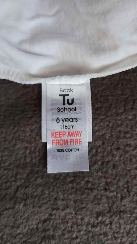 Photo of free T-shirt 6yr old (KT14) #2