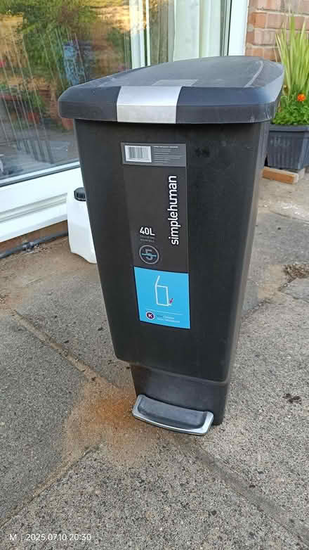 Photo of free Pedal Bin, 40L, Faulty Lid (Tilehurst, Reading RG31) #2