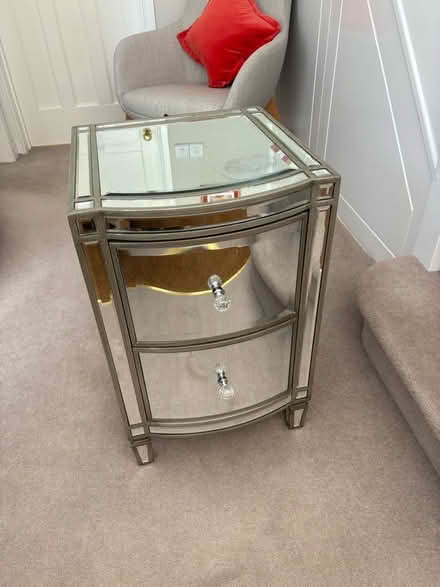 Photo of free Bedside table & drawer chest (Caversham Heights RG4) #2