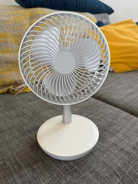 Photo of free Desk fan - USB port (Greenhill S8) #1