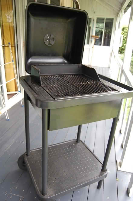 Photo of free Portable barbecue (Silverdale LA5) #1